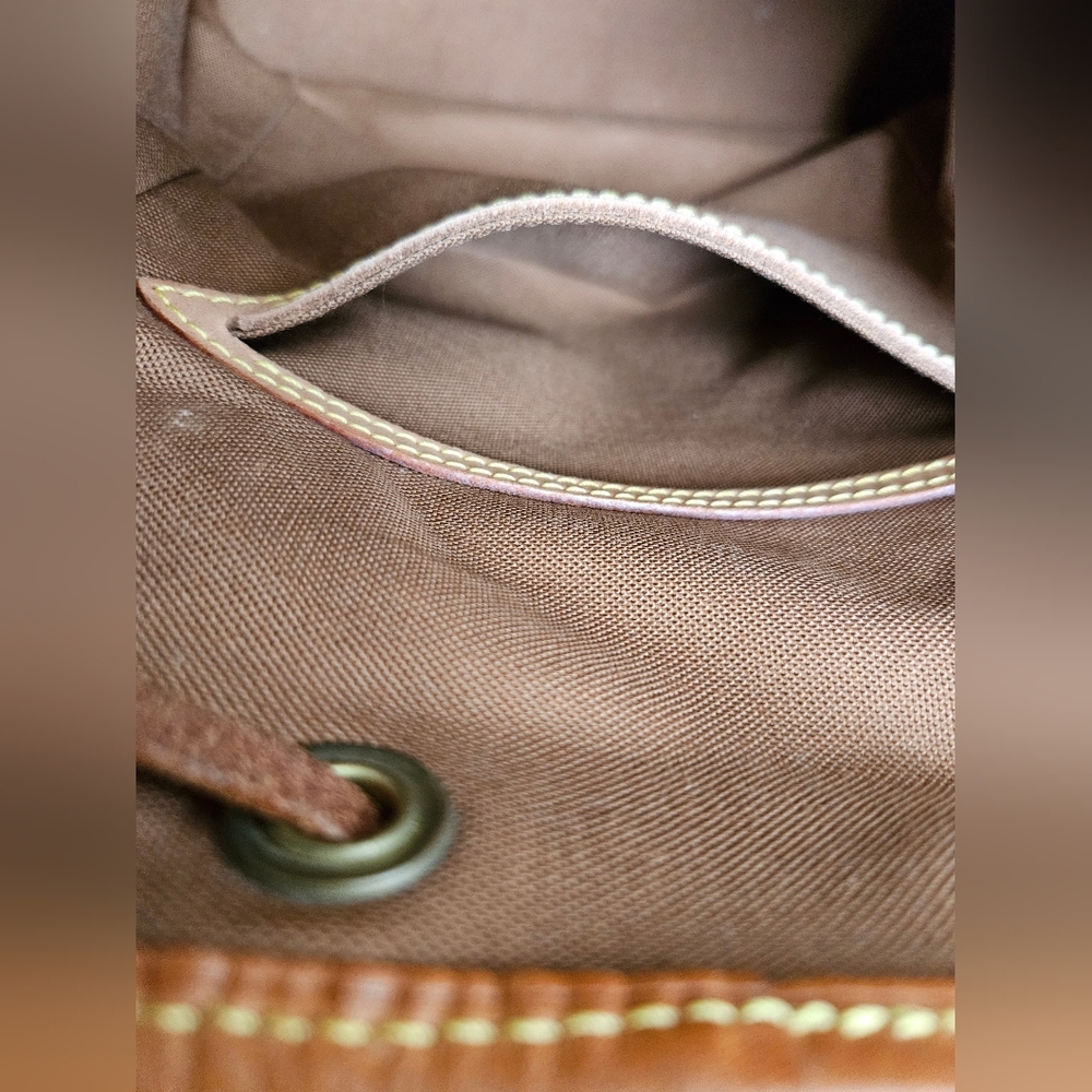 Louis Vuitton Montsouris MM Backpack - Picture 6 of 8